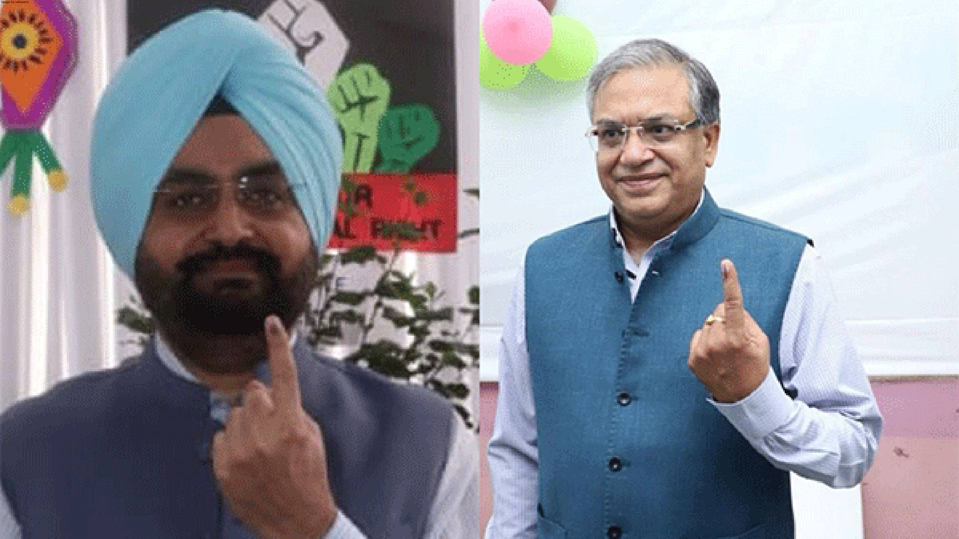 Election Commissioners Sukhbir Singh Sandhu, Gyanesh Kumar cast vote in Delhi